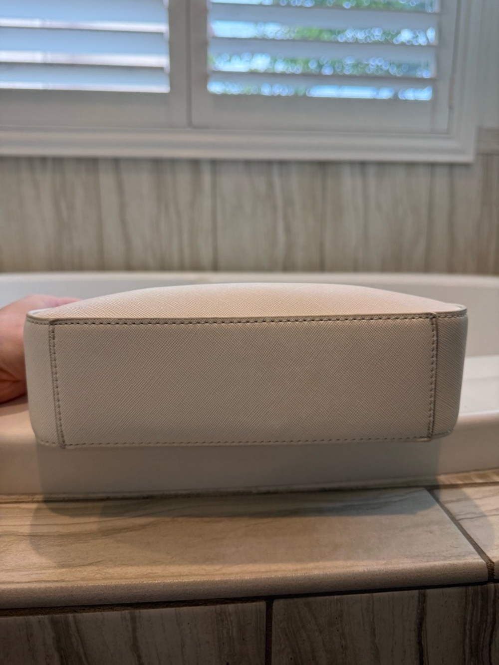 Prada White Saffiano Leather Shoulder Bag with Chain Strap - Picture 3 of 6